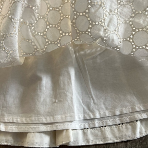 Banana Republic 100% Cotton Eyelet Details Pleated Side Zip Mini Skirt Size 12 - Picture 6 of 10